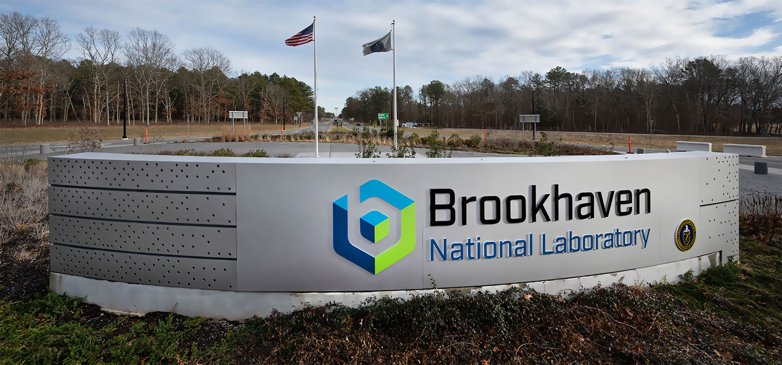 photo of Brookhaven Lab's main gate entrance