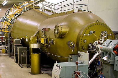 photo of Tandem Van de Graaff