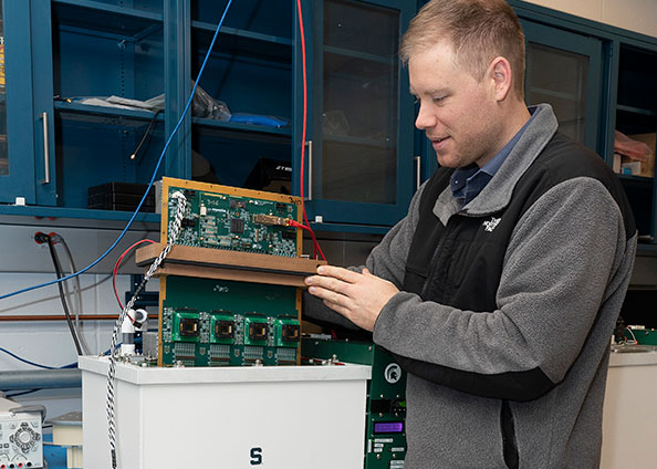 photo of liquid nitrogen–based testing system