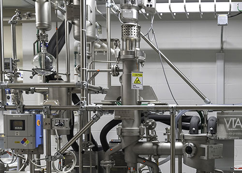 photo of vacuum distillation system