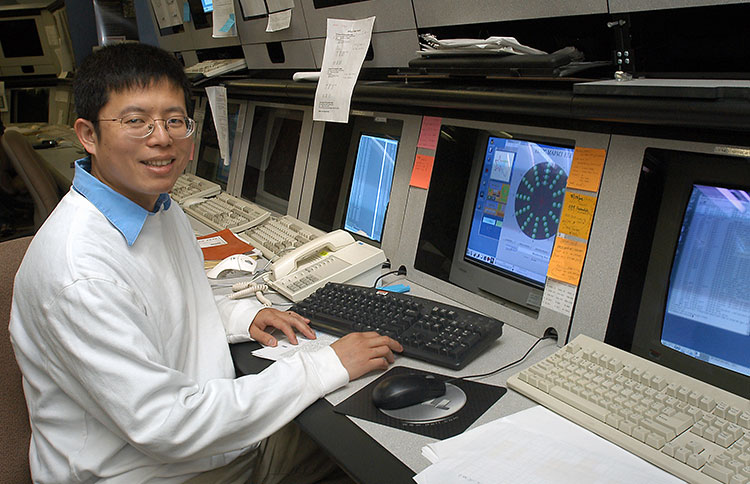 Zhangbu Xu in the STAR control room