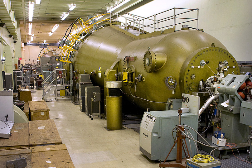 photo of van de graaff generators