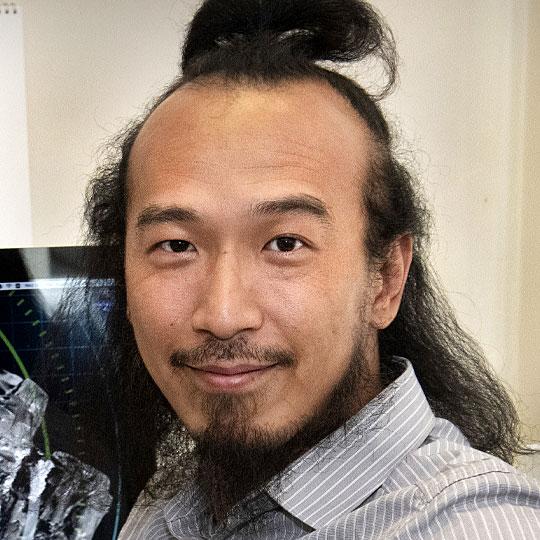 photo of Kazuhiro Iwamatsu