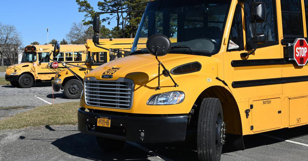 photo of school bus