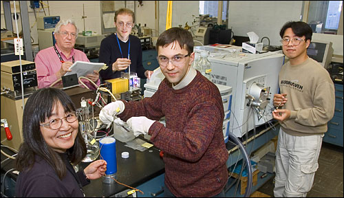 Photo of solar fuel researchers