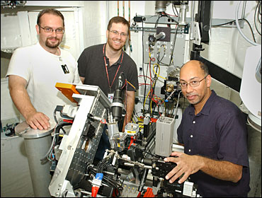 Photo of research team at NSLS beamline X13B