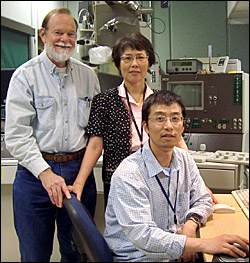 James Hainfeld, Luping Qian, and Minghui Hu