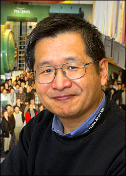 Yasuyuki Akiba