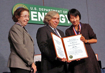 Patricia Dehmer, Ernest Moniz, Mei Bai