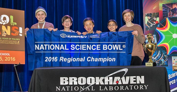 Regional Middle School Science Bowl wiiners