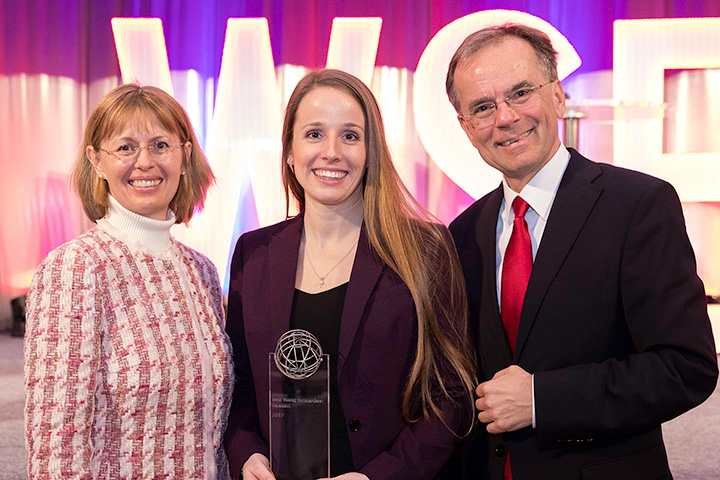 Rebecca Trojanowski with award