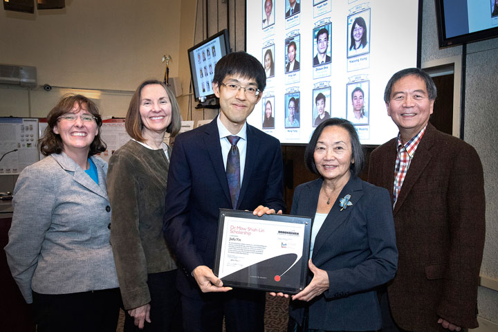 Jiefu Yin with the 2017 Mow Shiah Lin Scholarship