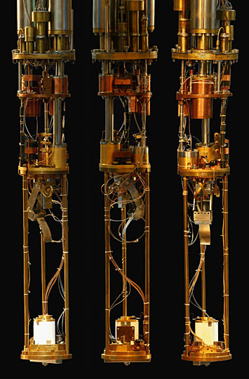 Spectroscopic imaging scanning tunneling microscope