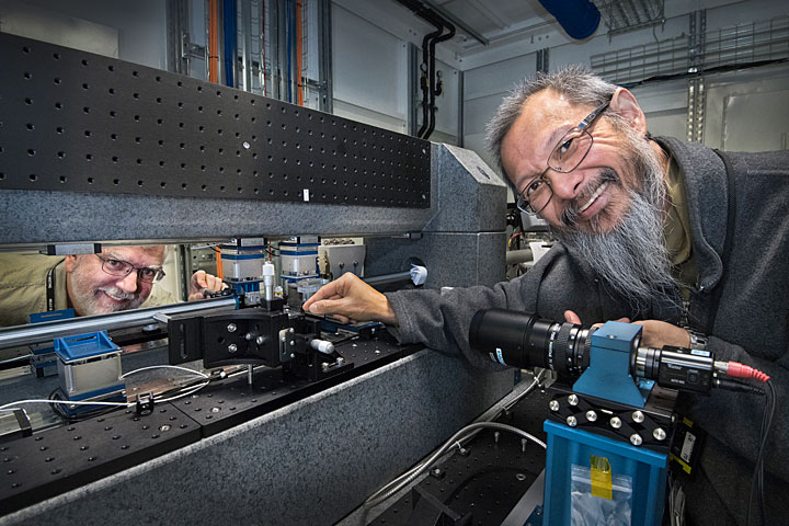 NSLS-II scientists Scott Coburn (left) and Wah-Keat Lee (right)