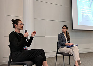 Photo of  Antunez (right) and Argonne postdoctoral appointee Martyna Michalska