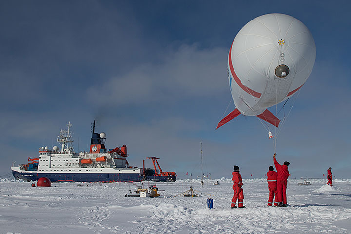 icebreaker RV Polarstern