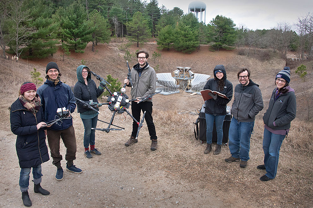 Members of the Brookhaven Lab and Yale University research team