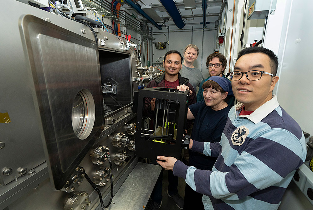 Photo of ) Yu-Chung Lin, Miriam Rafailovich, Aniket Raut, Guillaume Freychet, and Mikhail Zhernenkov