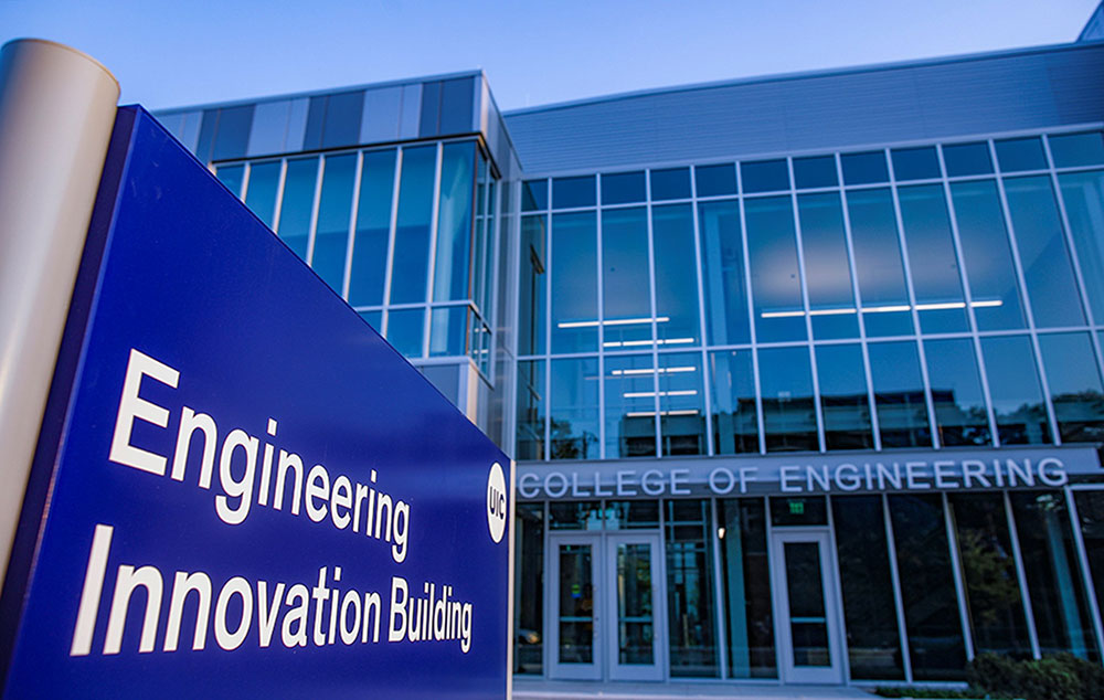 Photo of University of Illinois Chicago's Engineering Innovation Building in Chicago