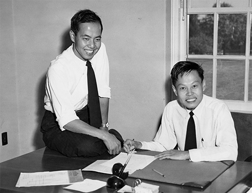 Photo of Lee and Yang