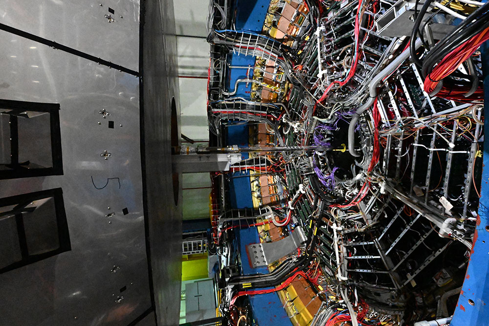 A side view of the STAR detector