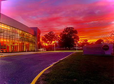 Splitting Atoms on Long Island: The Public Tours RHIC at Brookhaven  National Lab Summer Sundays 