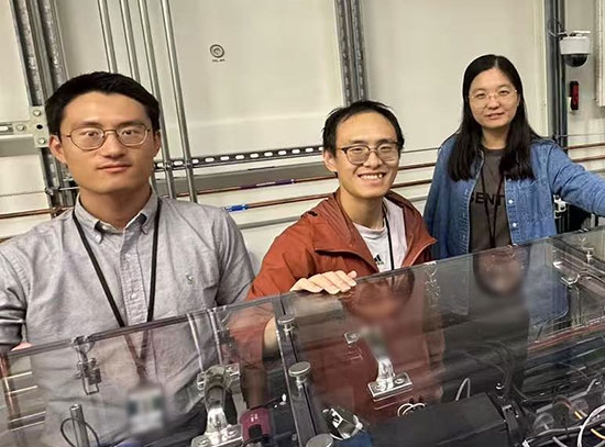 Scientists at FXI beamline