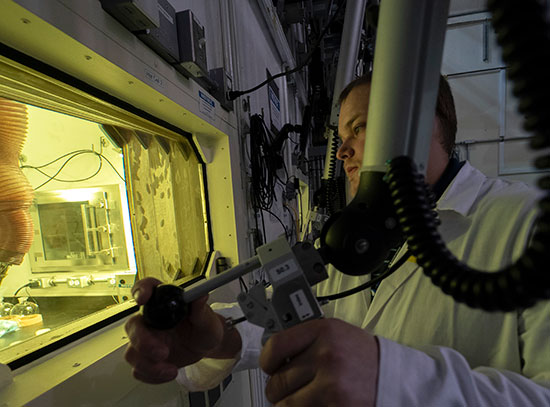 Isotope hot cell