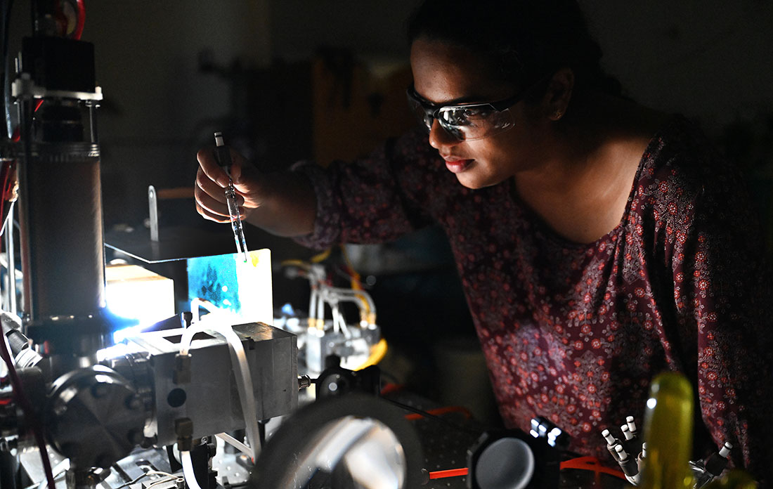 Lakshmy Kannadi Valloli in the lab
