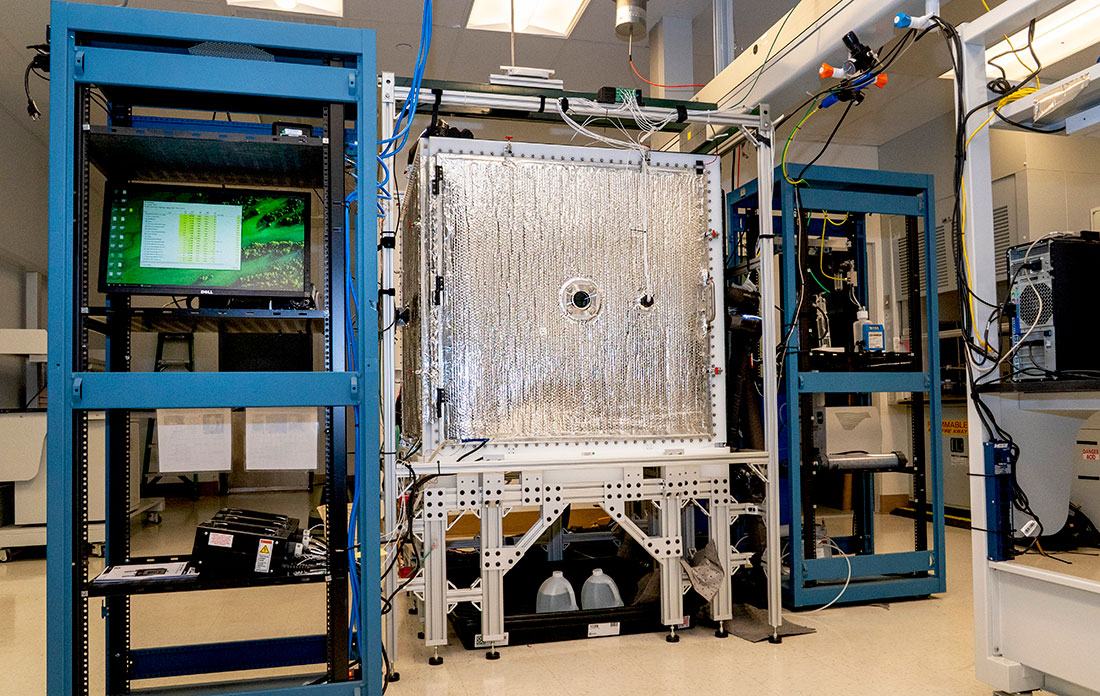 Cloud chamber laboratory